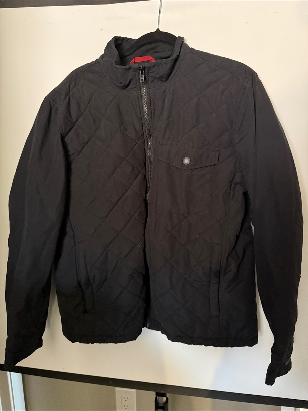 UNTUCKit Men's Quilted Black Puffer Jacket